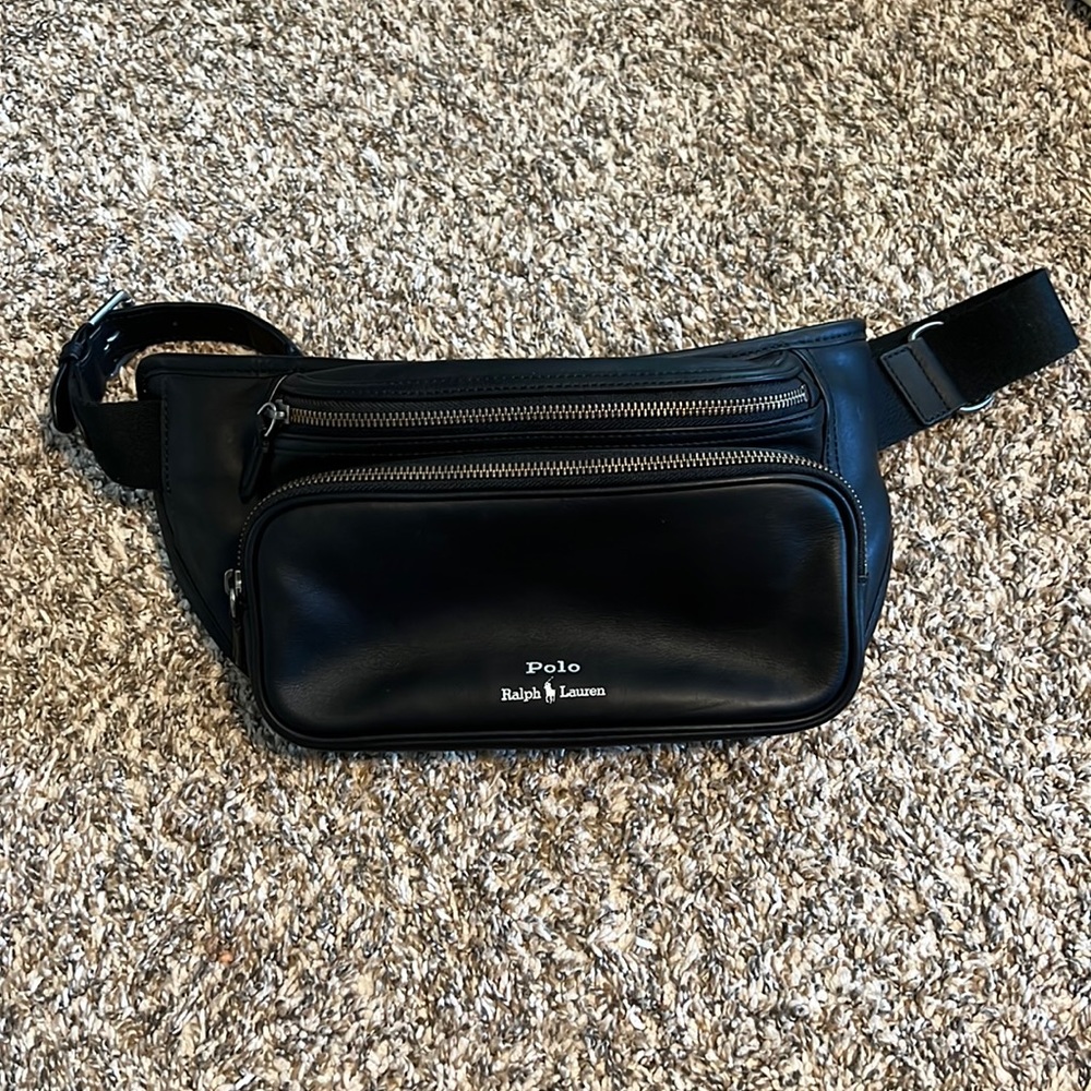 COPY - POLO RALPH LAUREN
Leather Belt Bag